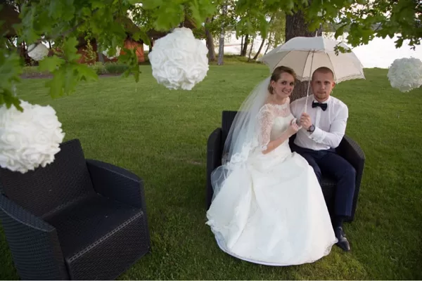 Ziedu bumbas iederēsies arī koku zaros